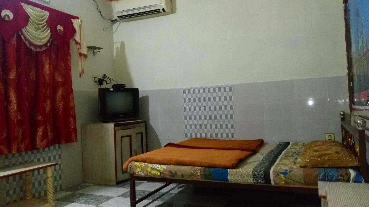 ホテルAmber Plaza Chittorgarh エクステリア 写真